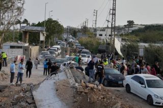 Με το «δάχτυλο στη σκανδάλη» η Χεζμπολάχ για ισραηλινές παραβιάσεις της εκεχειρίας
